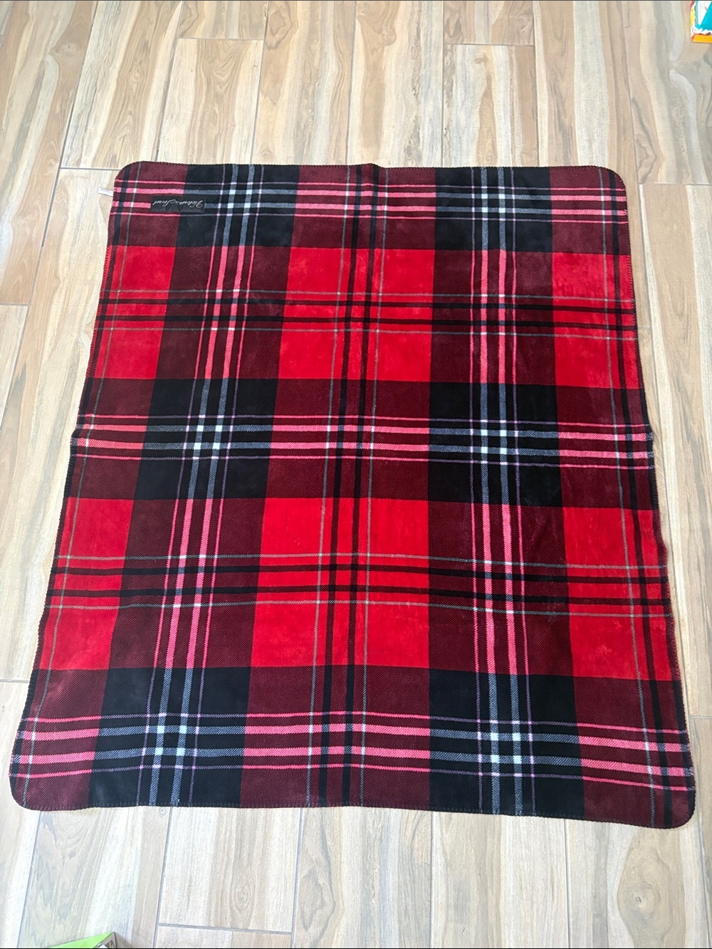 Victoria's Secret Red & Black Plaid Holiday Throw